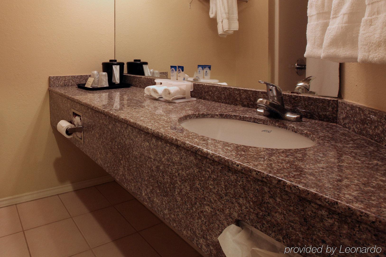 Days Inn By Wyndham Rockport Texas Номер фото