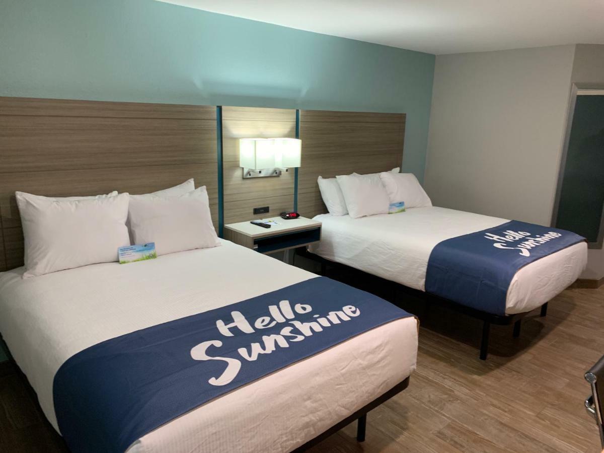Days Inn By Wyndham Rockport Texas Экстерьер фото