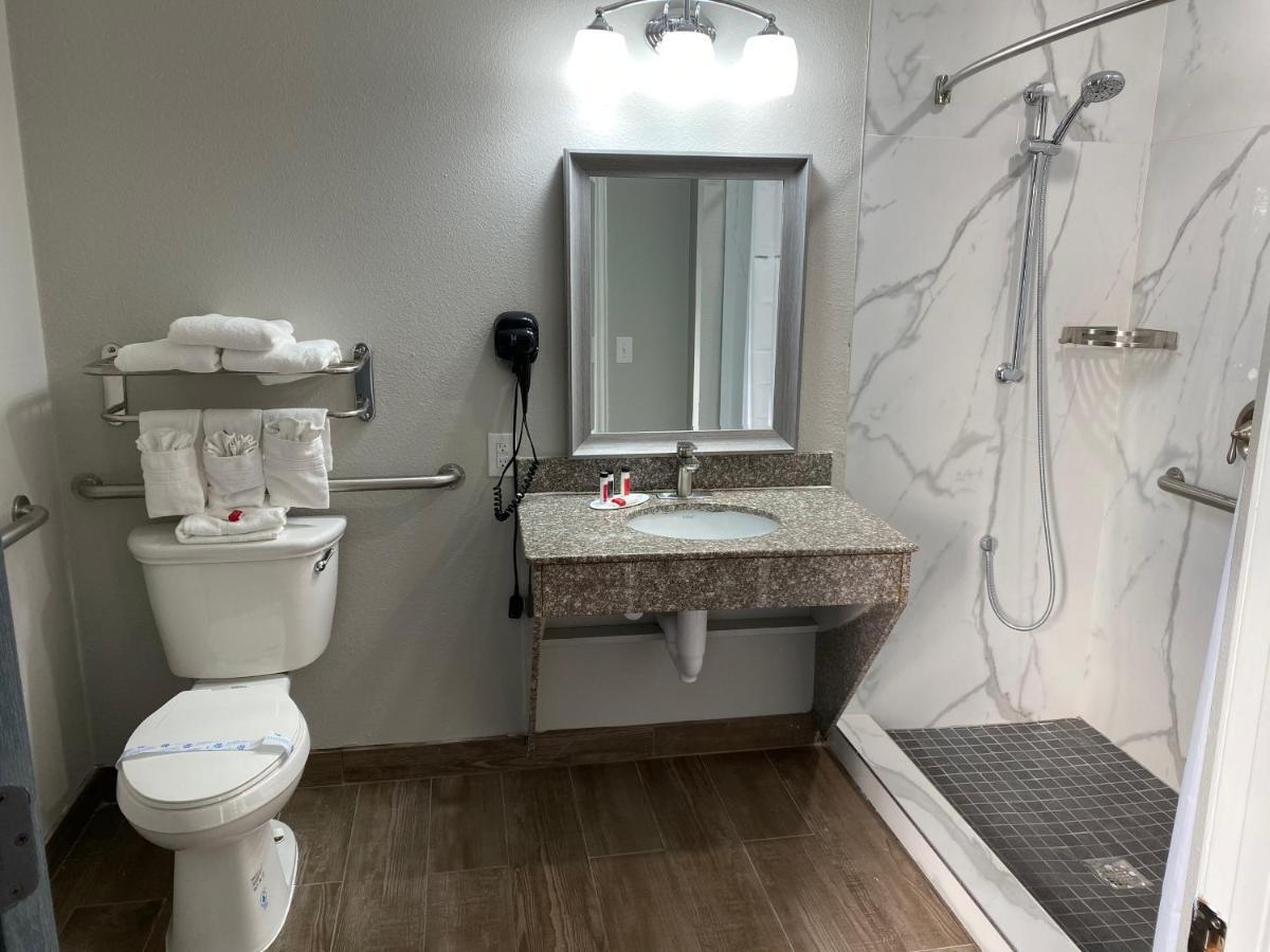 Days Inn By Wyndham Rockport Texas Экстерьер фото